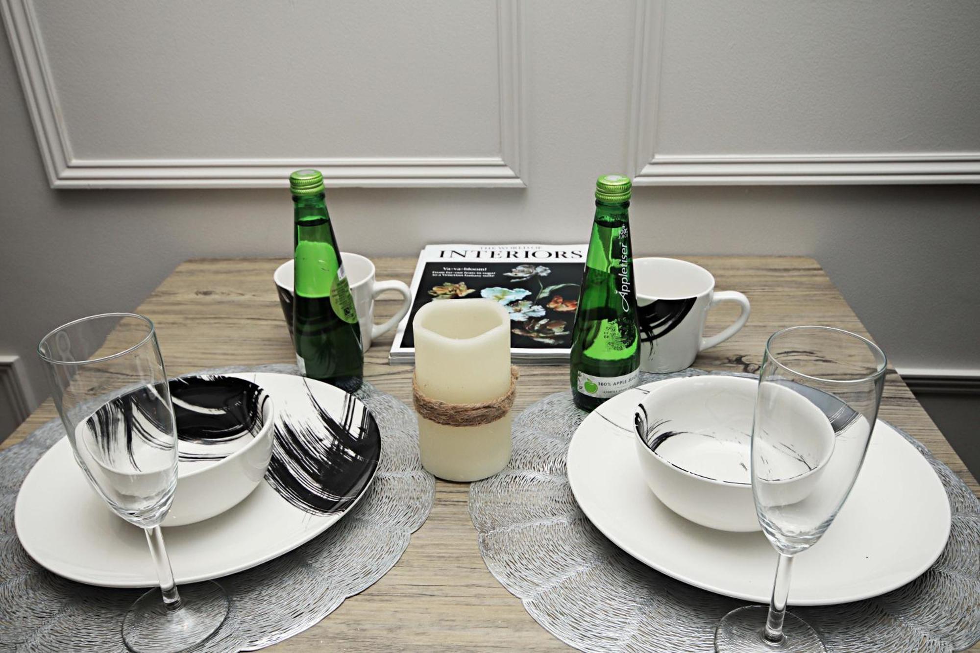 Апартаменты Rayan Heights Cosy 1 Bedroom Flat Sleeps 2 Perfect For Contractors Tourists Families - Free Parking