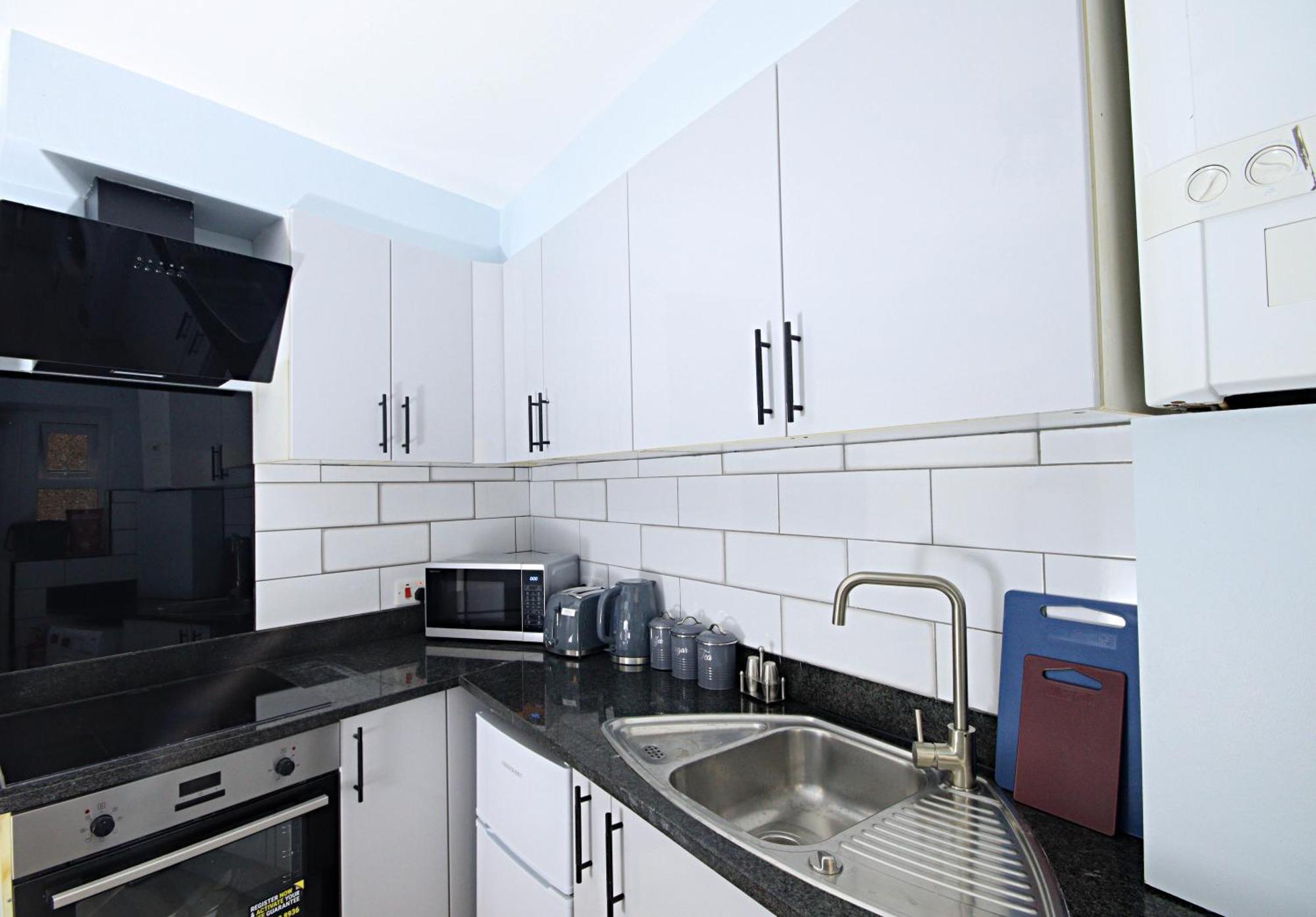Rayan Heights Cosy 1 Bedroom Flat Sleeps 2 Perfect For Contractors Tourists Families - Free Parking Apartamento
